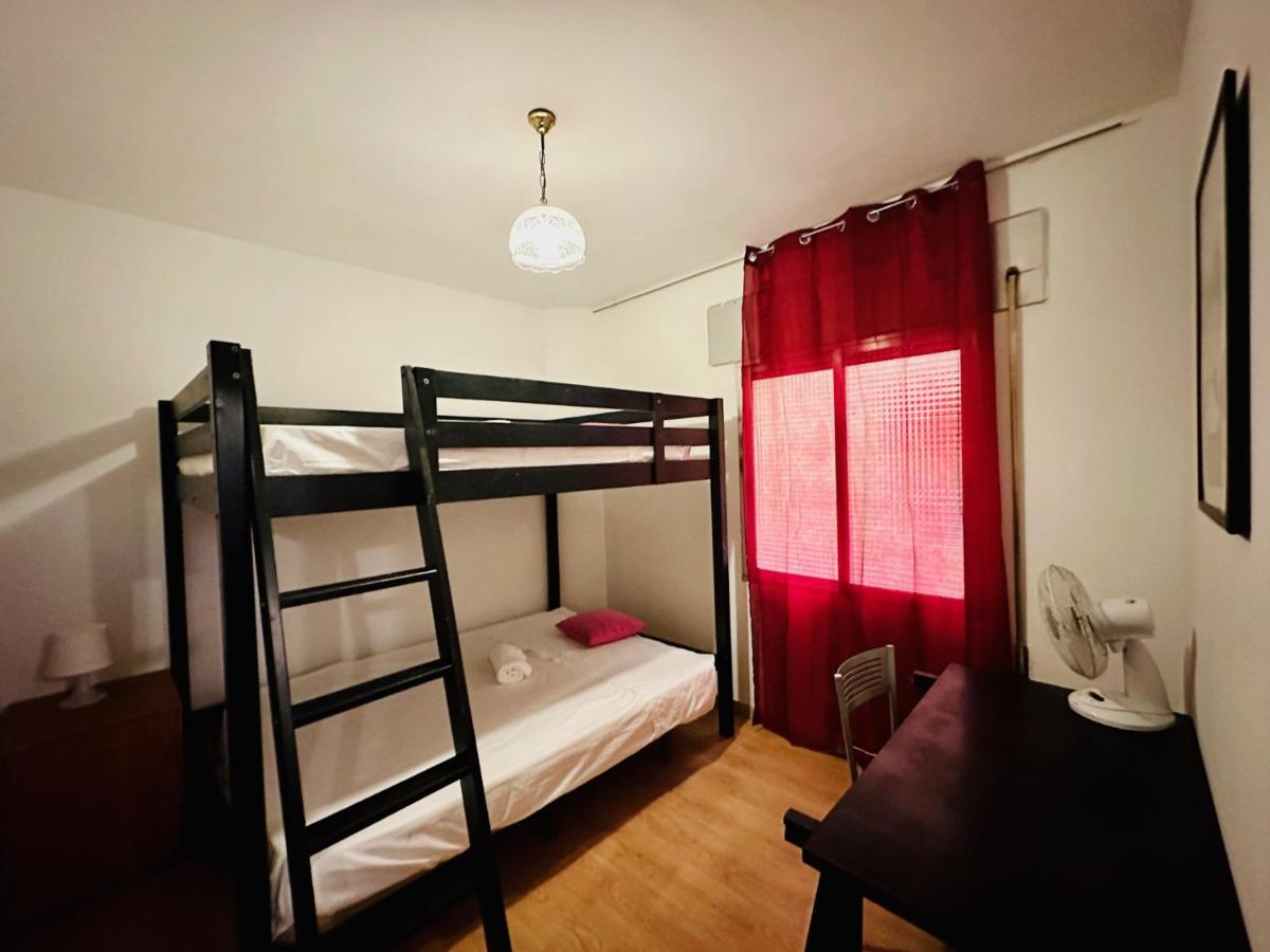 Punta Me Rooms Near The Gran Via Madrid Exterior photo